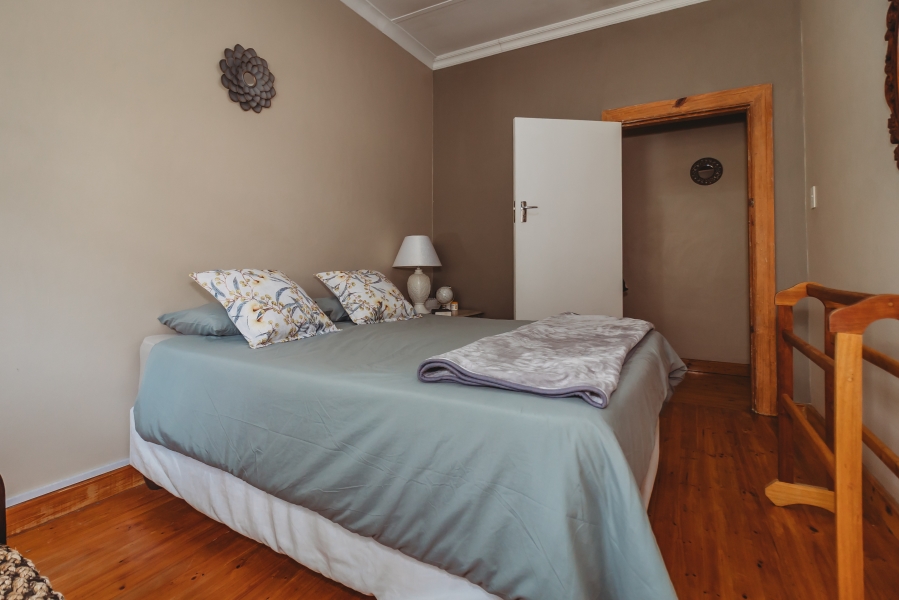 5 Bedroom Property for Sale in Dormehls Drift Western Cape
